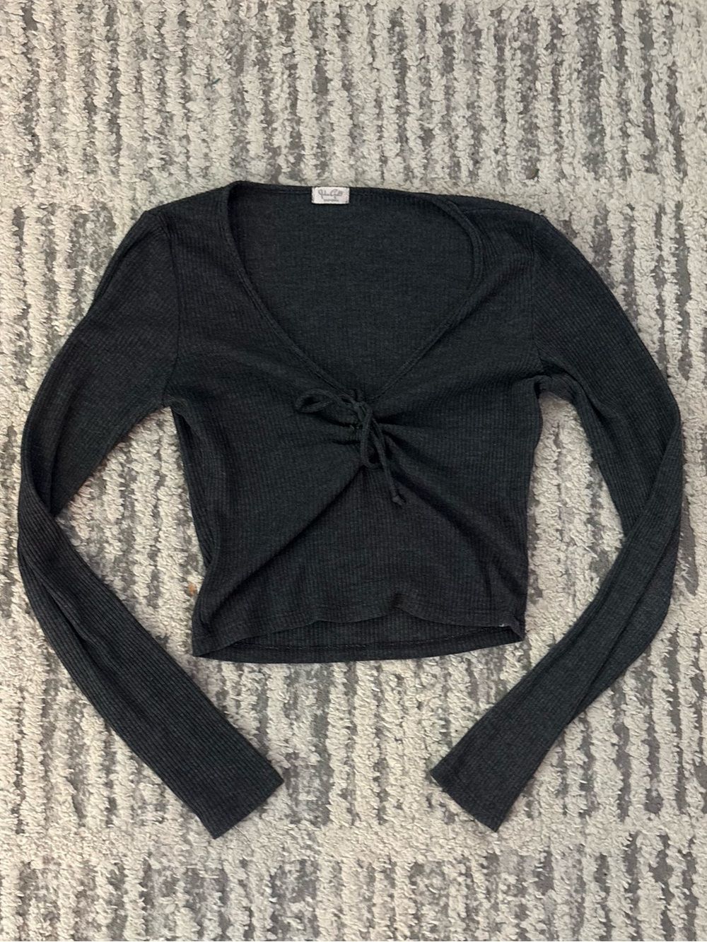 Brandy Melville John Galt gray long sleeve cropped sweater size S